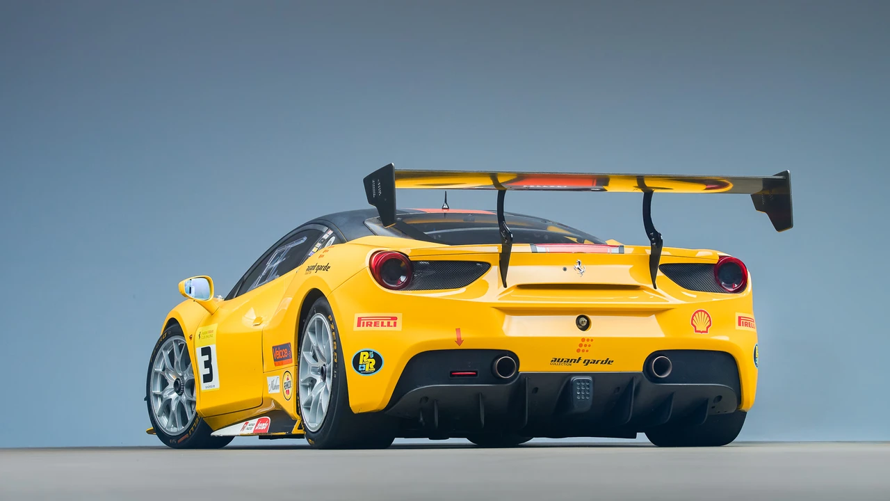 2017 Ferrari 488 GTB - Image 23 of 31