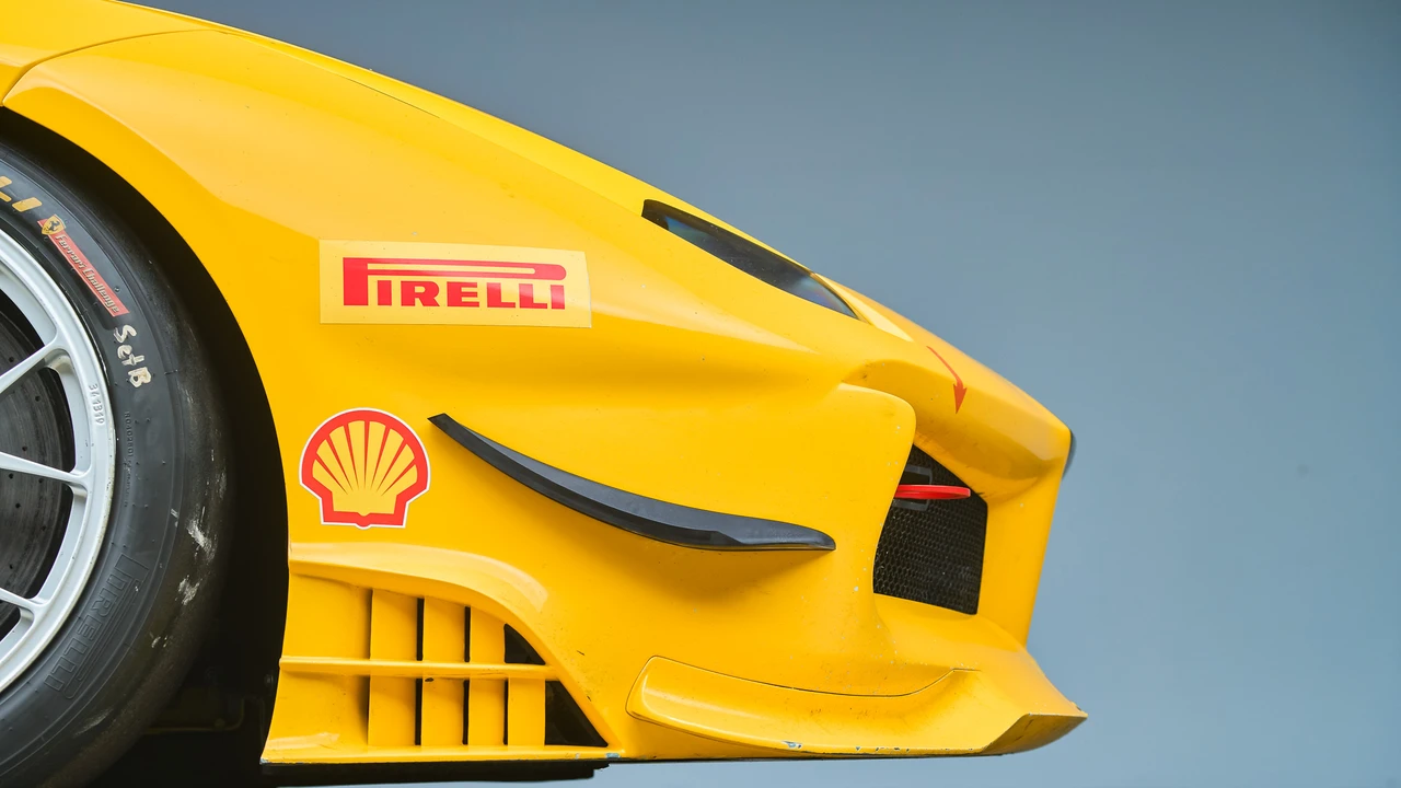 2017 Ferrari 488 GTB - Image 26 of 31