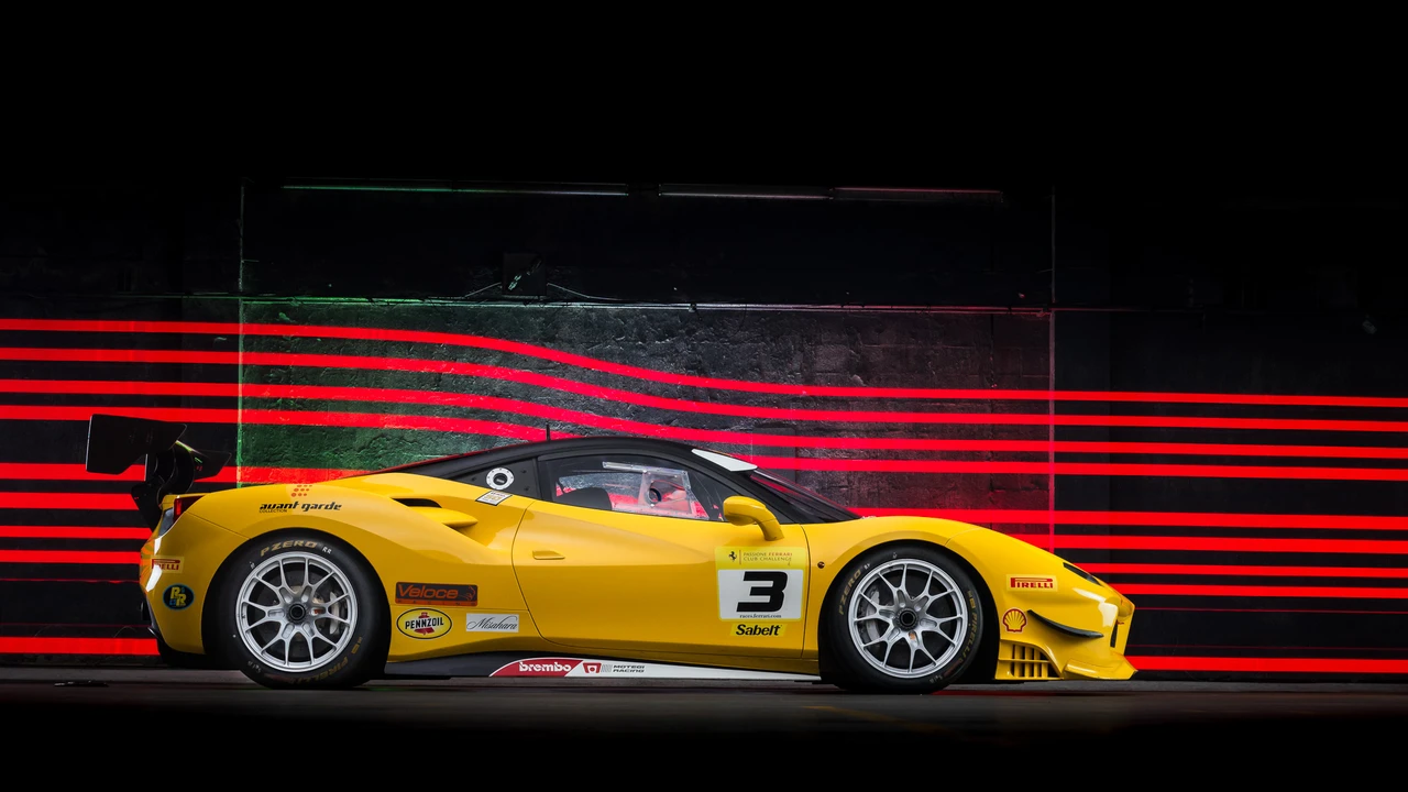 2017 Ferrari 488 GTB - Image 6 of 31