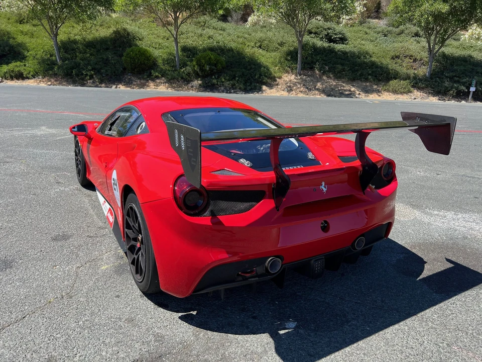 2017 Ferrari 488 - Image 12 of 31