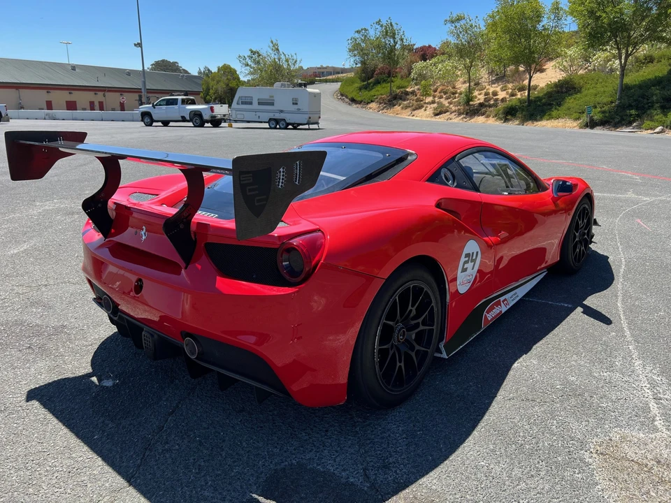 2017 Ferrari 488 - Image 10 of 31