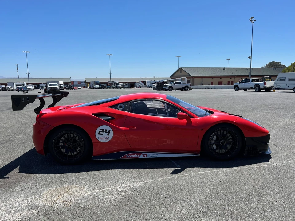 2017 Ferrari 488 - Image 8 of 31