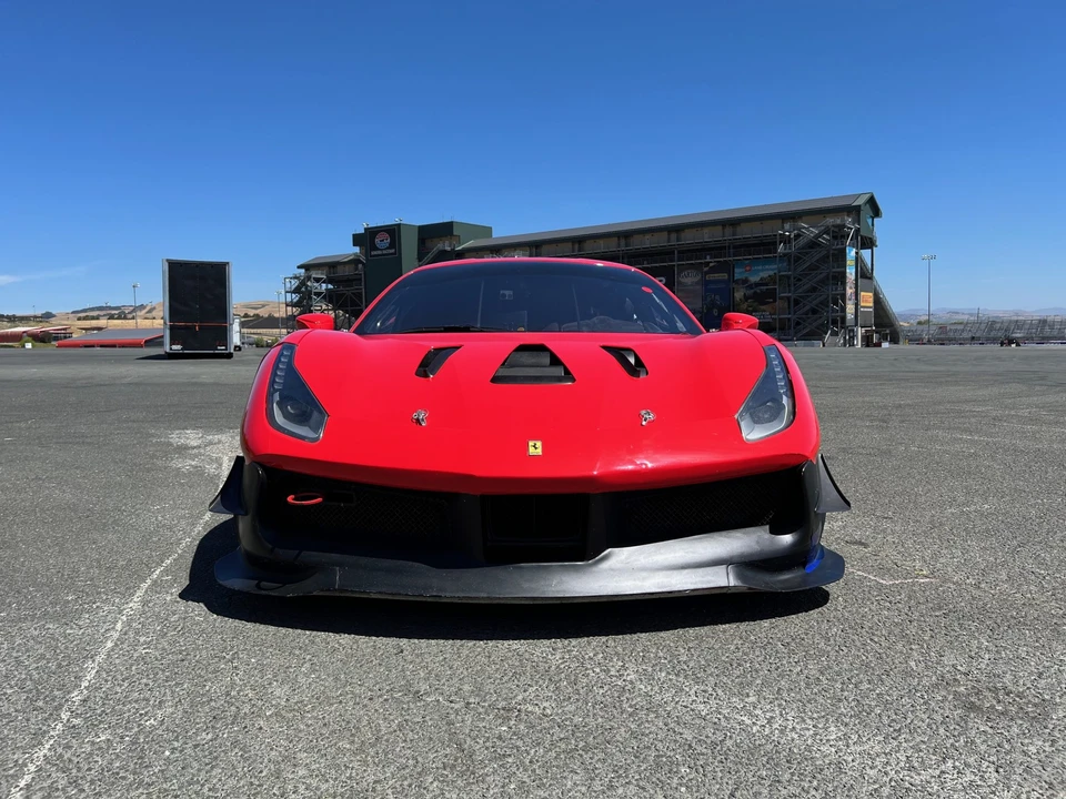 2017 Ferrari 488 - Image 4 of 31