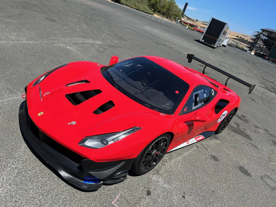 2017 Ferrari 488 - Image 2 of 31