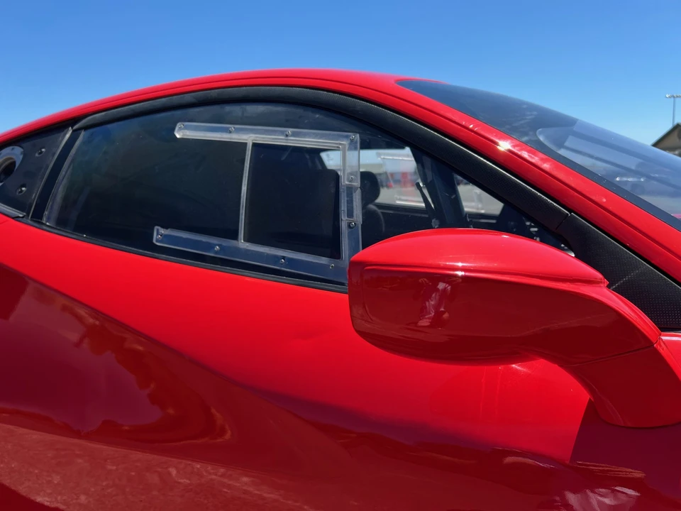 2017 Ferrari 488 - Image 24 of 31