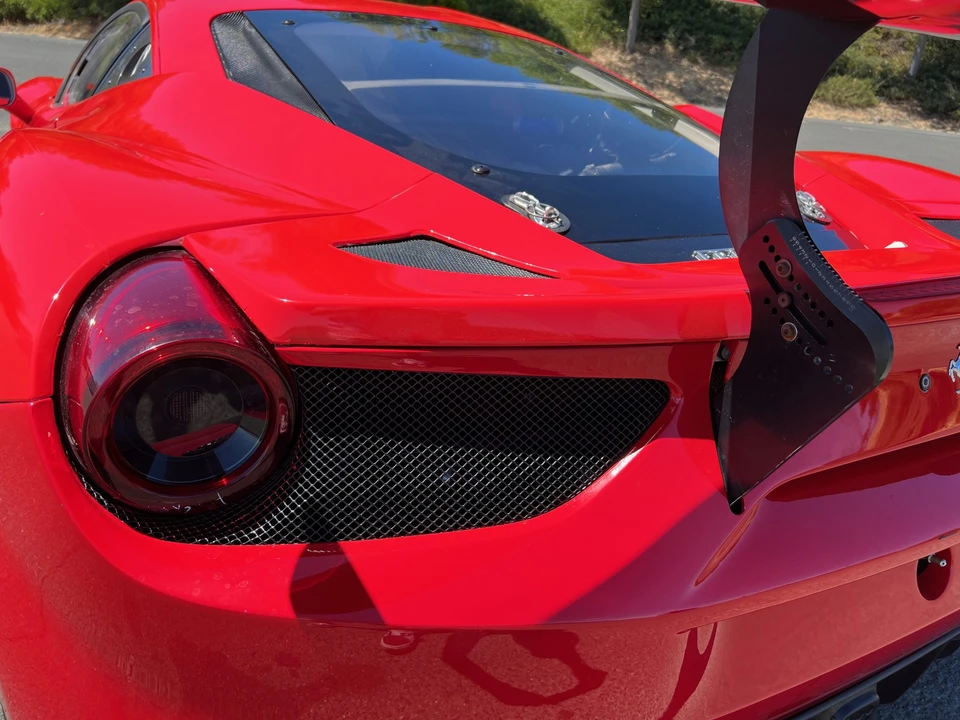 2017 Ferrari 488 - Image 18 of 31