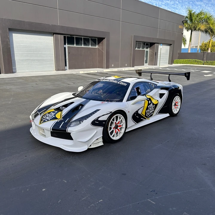 2017 Ferrari 488 GTB - Image 2 of 31