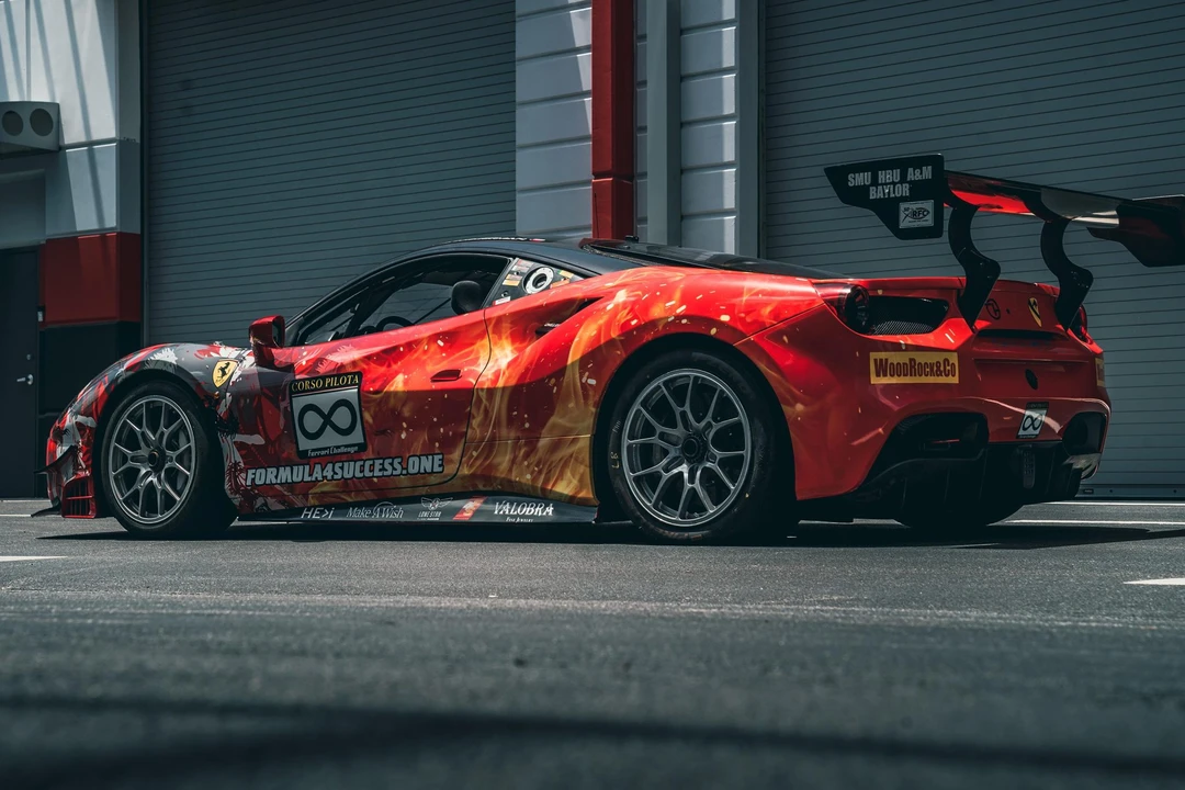 2017 Ferrari 488 GTB - Image 11 of 31