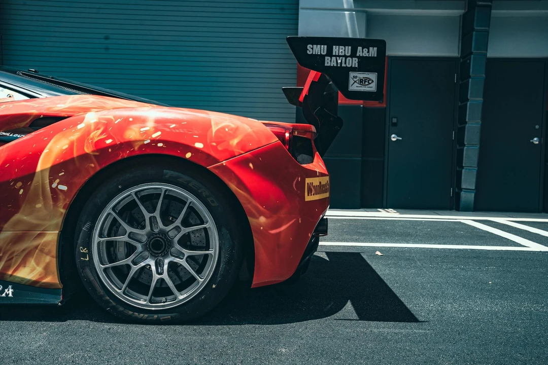 2017 Ferrari 488 GTB - Image 27 of 31