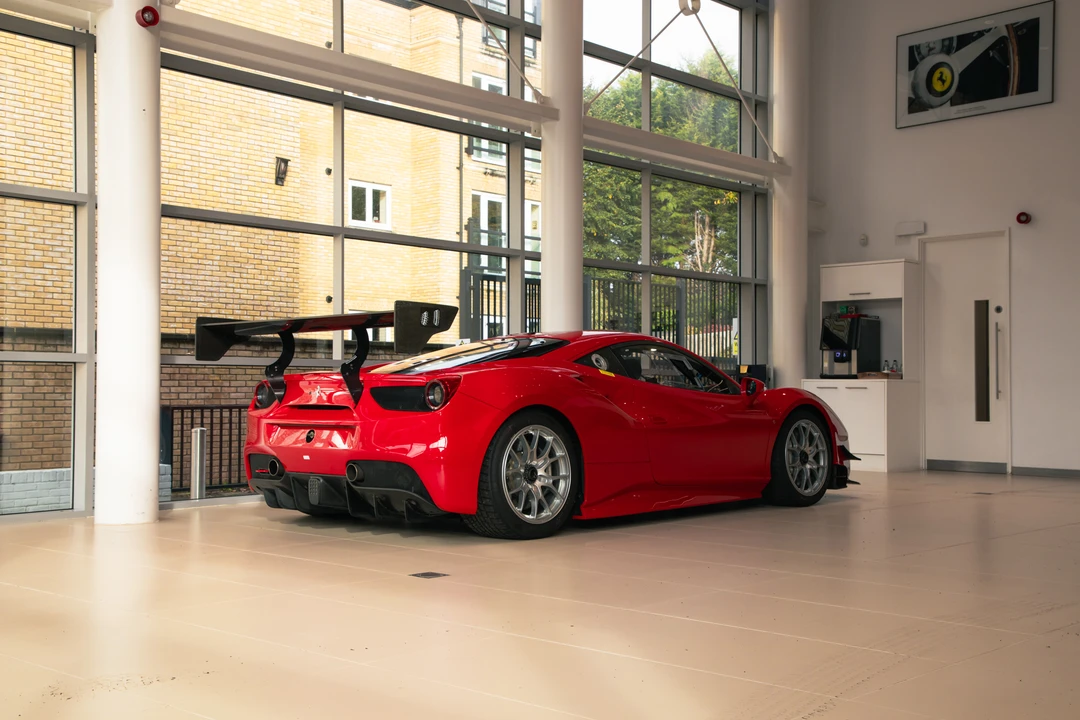 2017 Ferrari 488 - Image 14 of 31