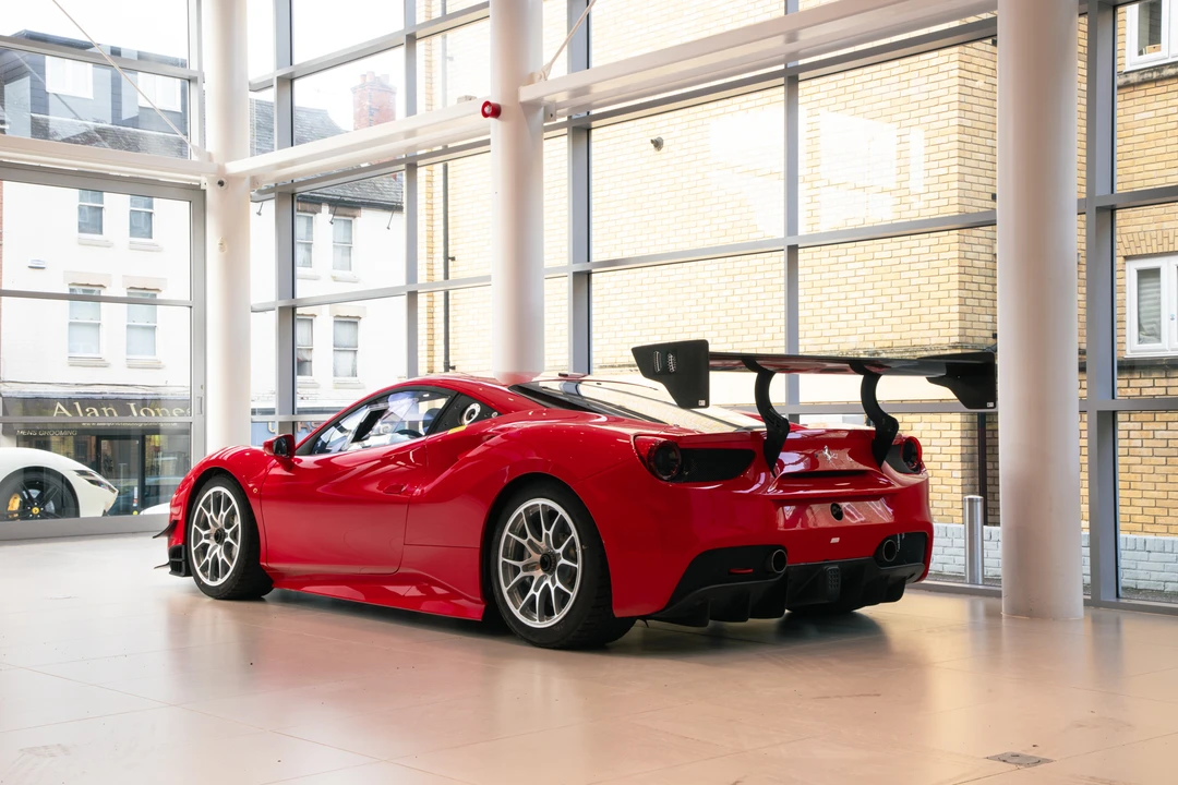 2017 Ferrari 488 - Image 20 of 31