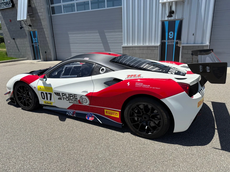 2017 Ferrari 488 - Image 8 of 31