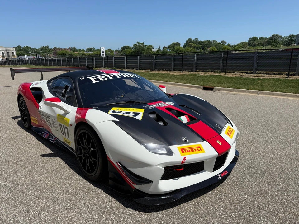 2017 Ferrari 488 - Image 13 of 31