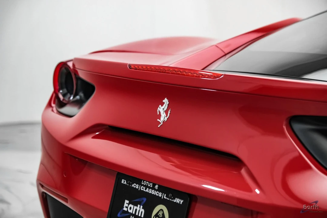 2017 Ferrari 488 GTB - Image 19 of 31