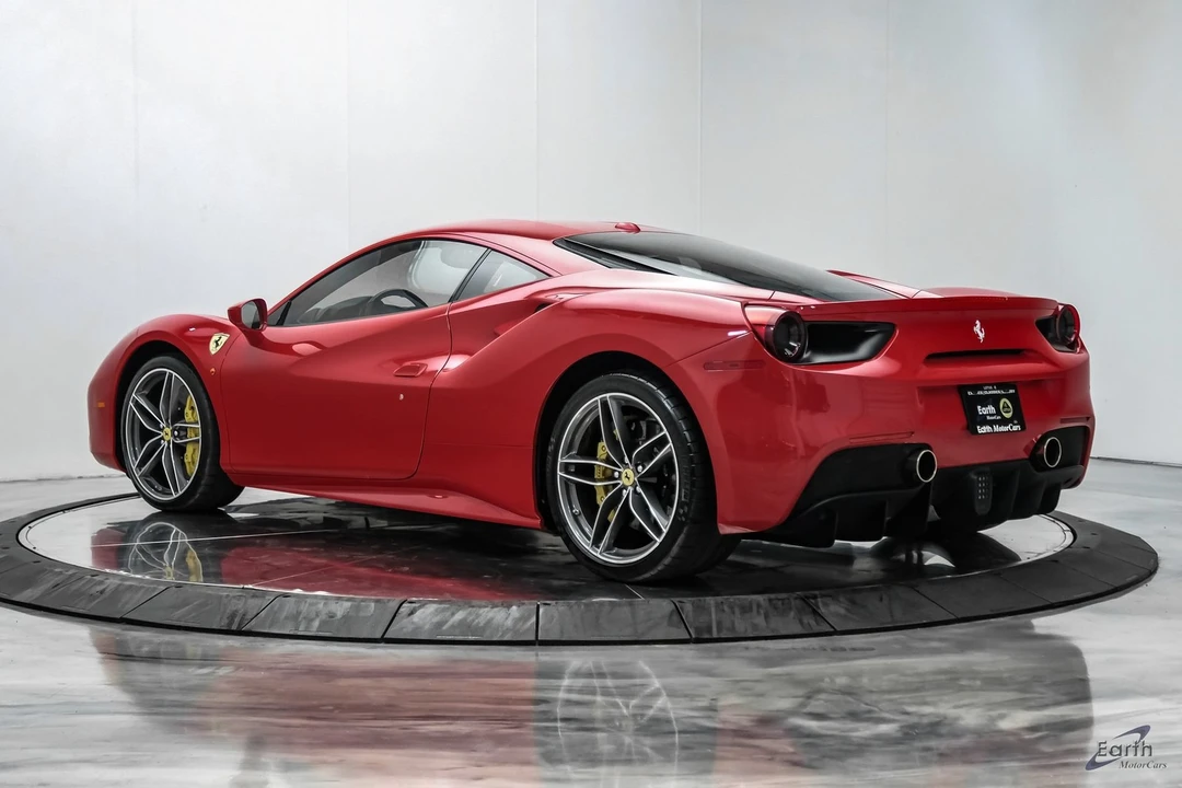 2017 Ferrari 488 GTB - Image 11 of 31