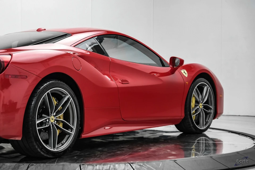 2017 Ferrari 488 GTB - Image 23 of 31