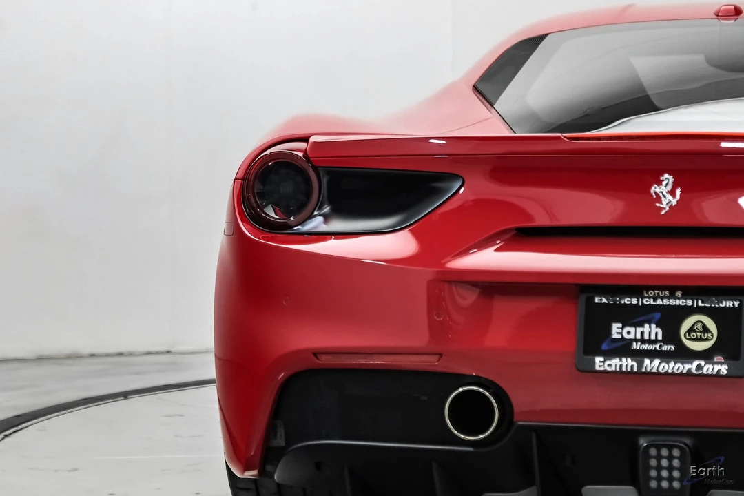 2017 Ferrari 488 GTB - Image 16 of 31