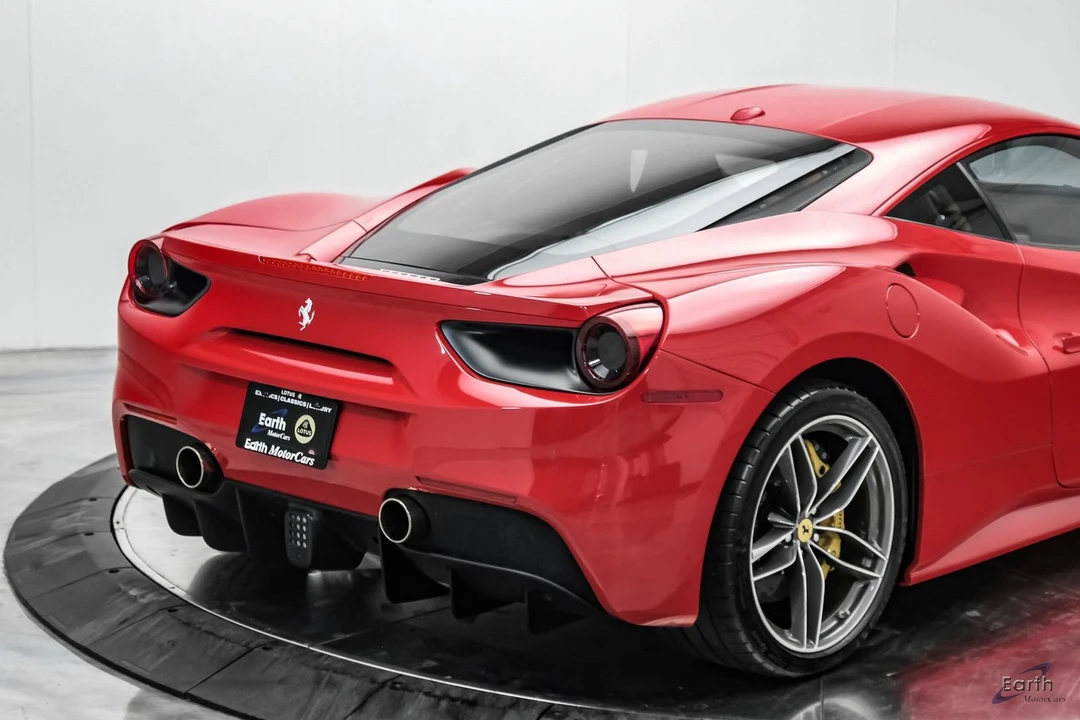 2017 Ferrari 488 GTB - Image 22 of 31