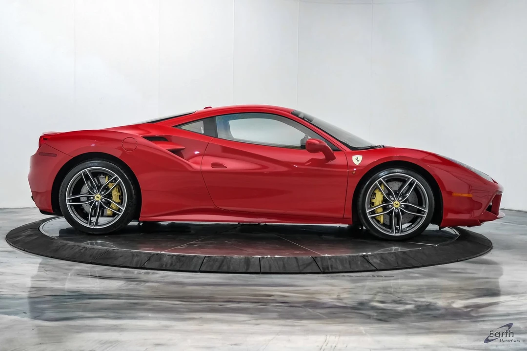 2017 Ferrari 488 GTB - Image 24 of 31