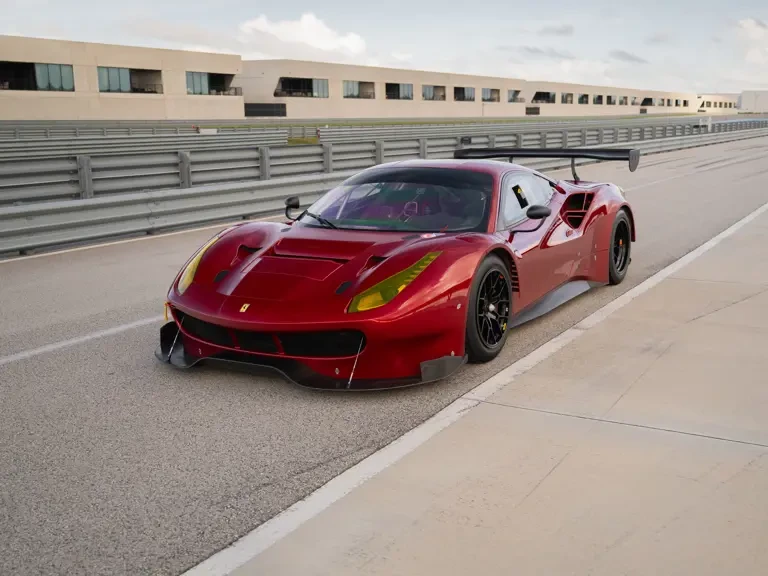 2017 Ferrari 488 GTB - Image 2 of 31
