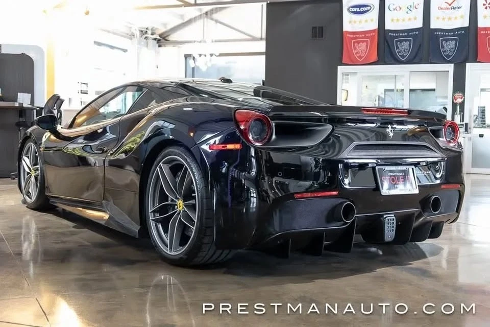 2017 Ferrari 488 GTB - Image 6 of 15