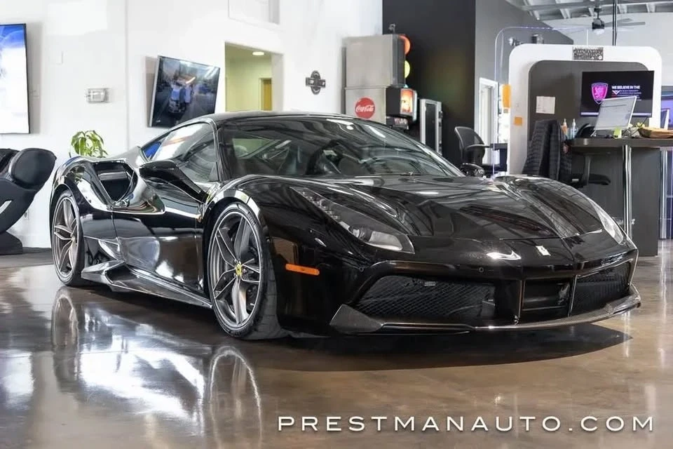 2017 Ferrari 488 GTB - Image 2 of 15