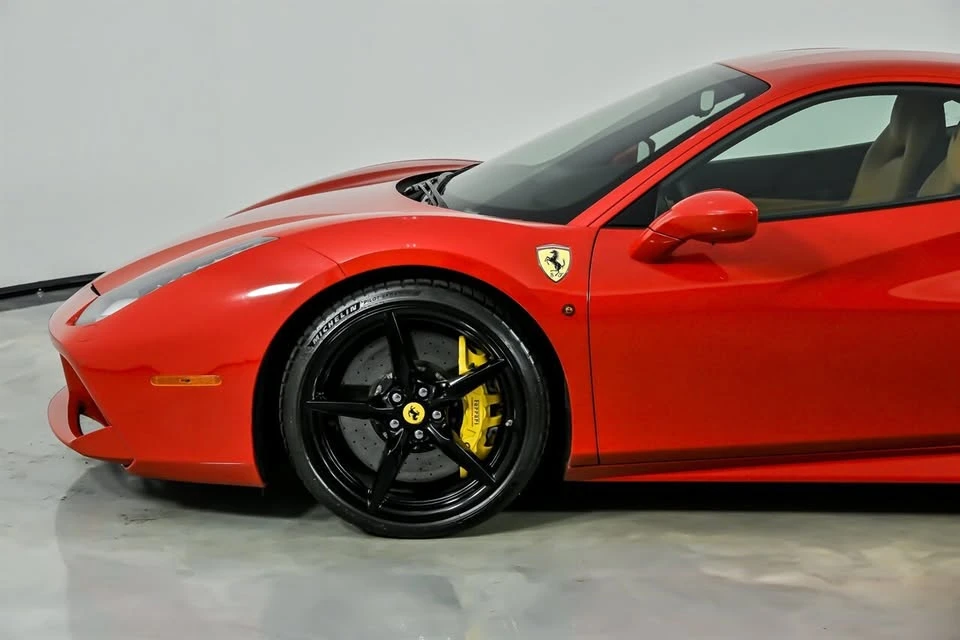 2017 Ferrari 488 GTB - Image 7 of 20