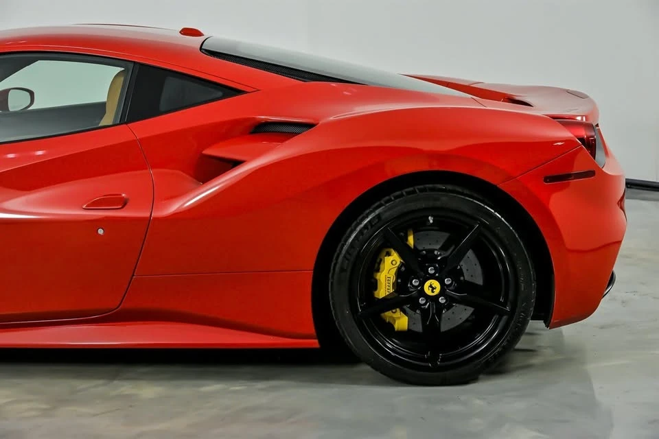 2017 Ferrari 488 GTB - Image 9 of 20