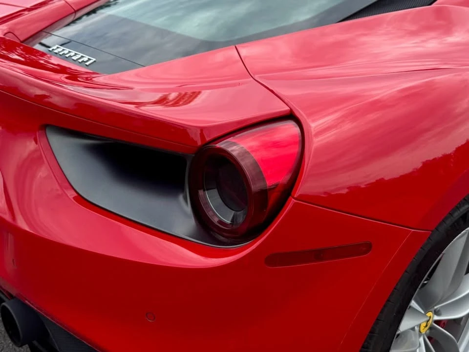 2017 Ferrari 488 GTB - Image 19 of 20