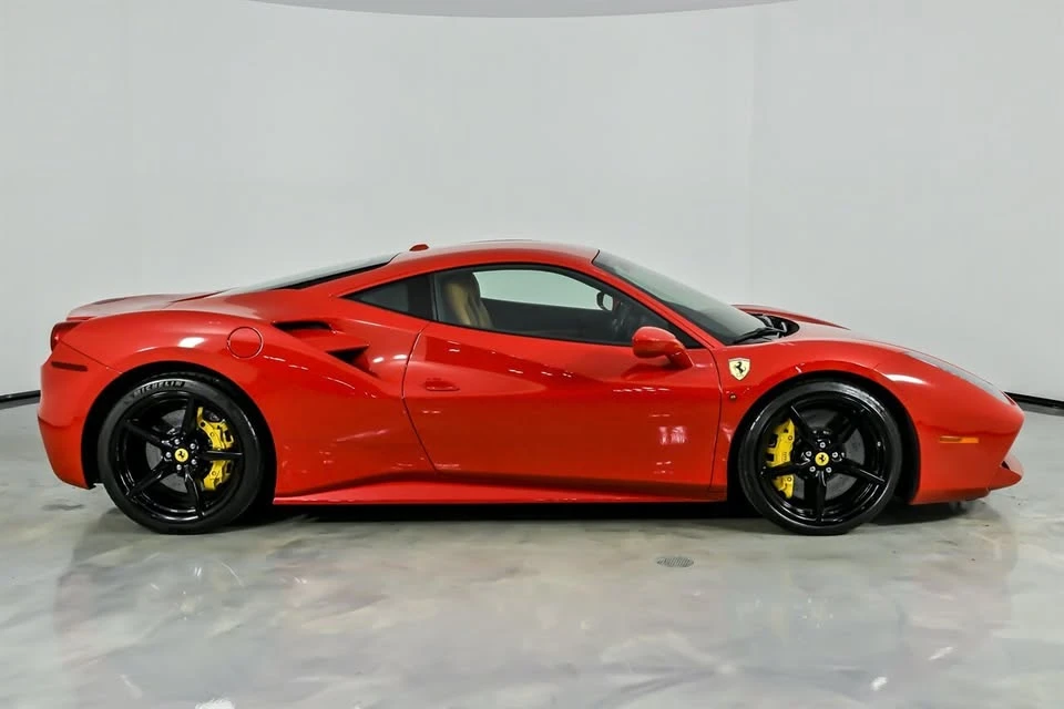 2017 Ferrari 488 GTB - Image 14 of 20