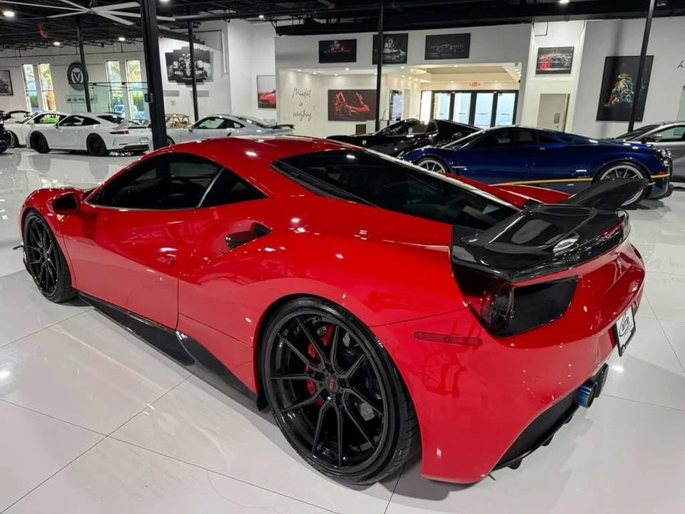 2017 Ferrari 488 GTB - Image 7 of 20