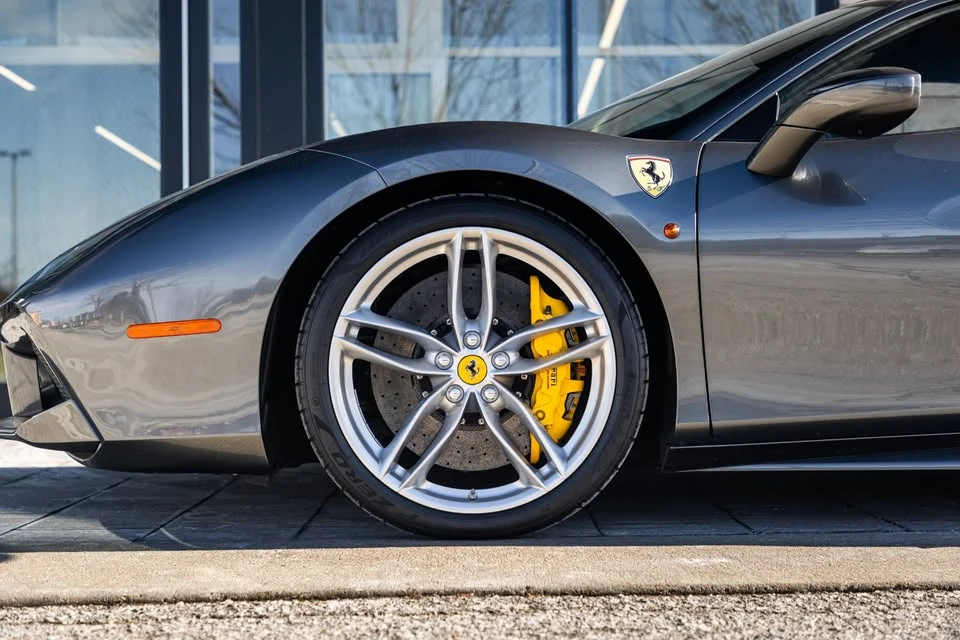 2017 Ferrari 488 GTB - Image 15 of 20