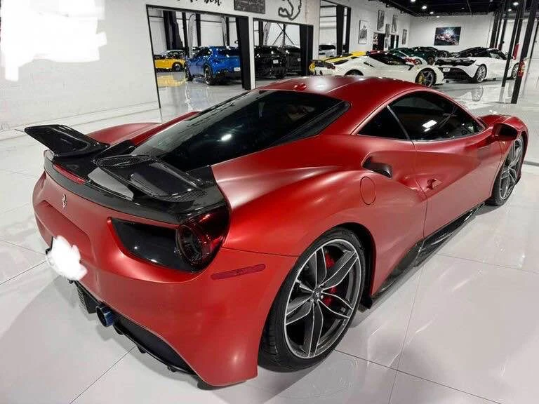 2017 Ferrari 488 GTB - Image 7 of 14