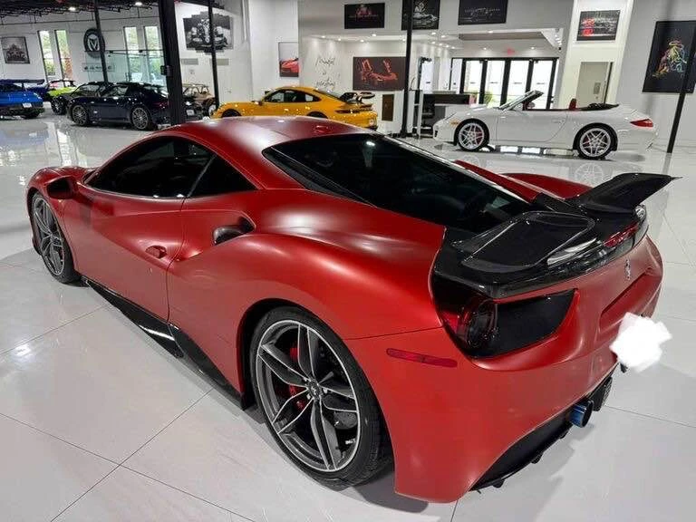 2017 Ferrari 488 GTB - Image 5 of 14