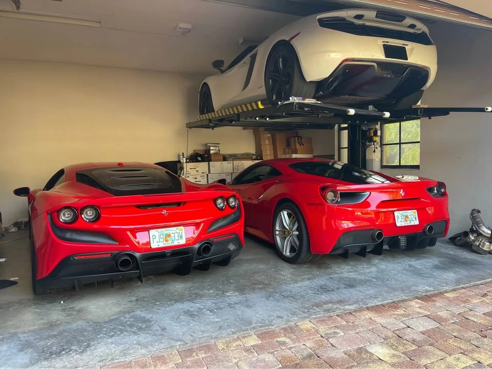 2017 Ferrari 488 GTB - Image 7 of 8