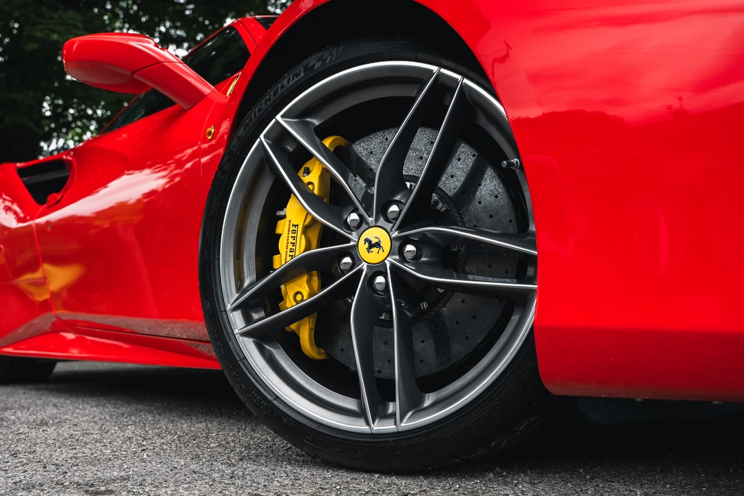 2017 Ferrari 488 GTB - Image 29 of 31