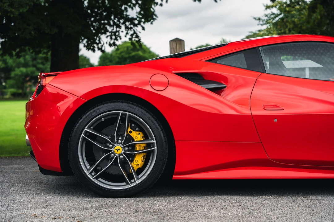 2017 Ferrari 488 GTB - Image 31 of 31