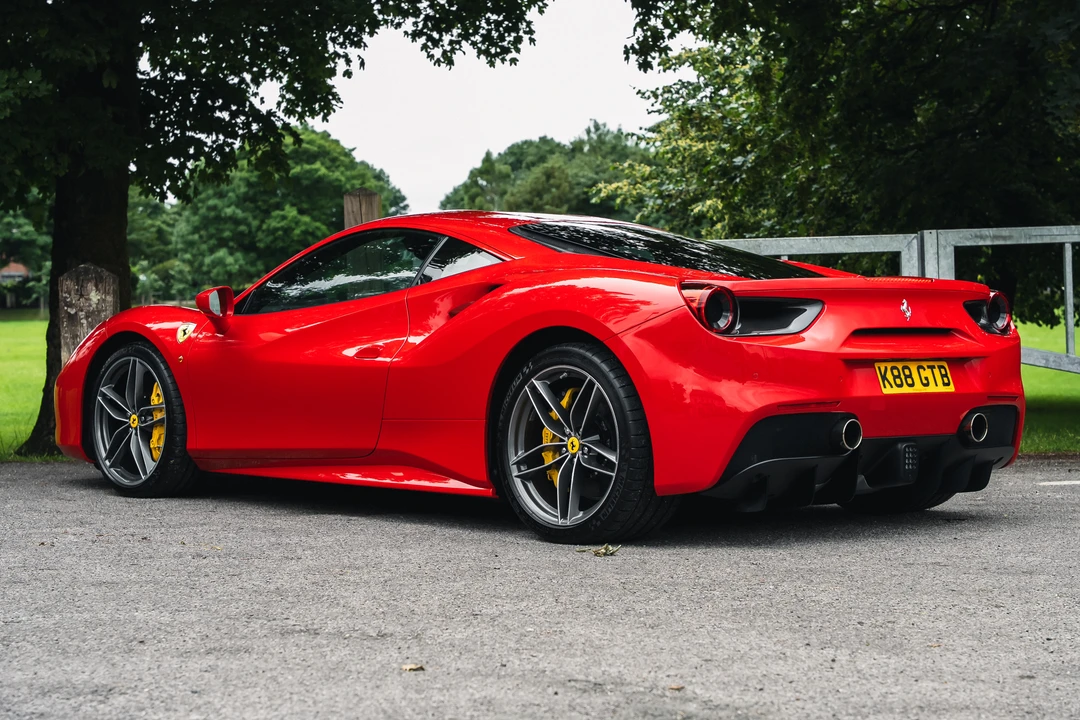 2017 Ferrari 488 GTB - Image 7 of 31