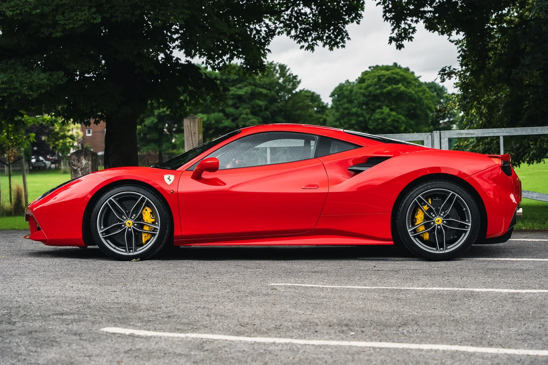 2017 Ferrari 488 GTB - Image 8 of 31