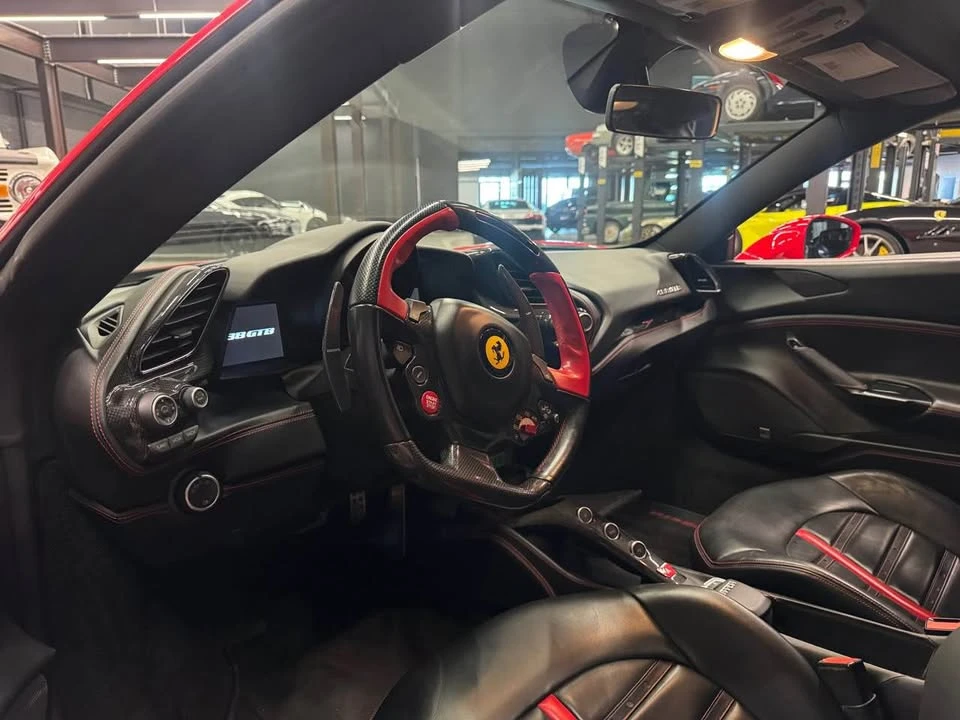 2017 Ferrari 488 GTB - Image 4 of 5
