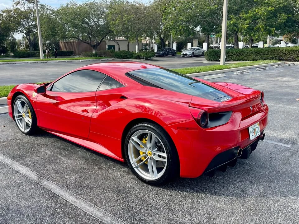 2017 Ferrari 488 GTB - Image 5 of 20