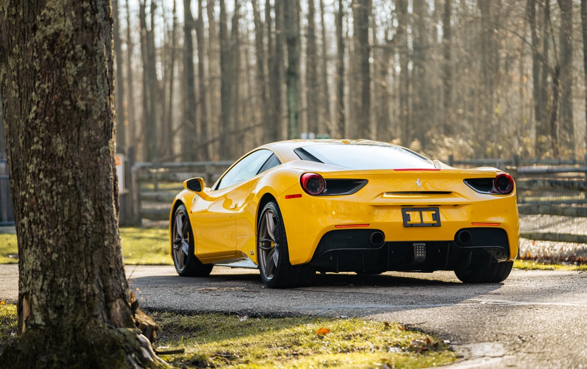 2017 Ferrari 488 GTB - Image 4 of 31