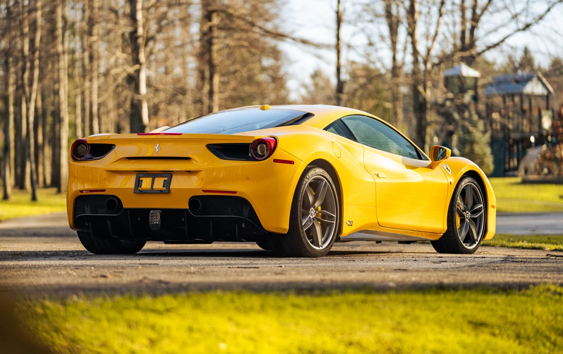2017 Ferrari 488 GTB - Image 3 of 31