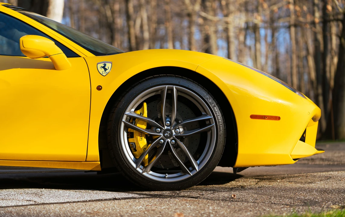 2017 Ferrari 488 GTB - Image 18 of 31
