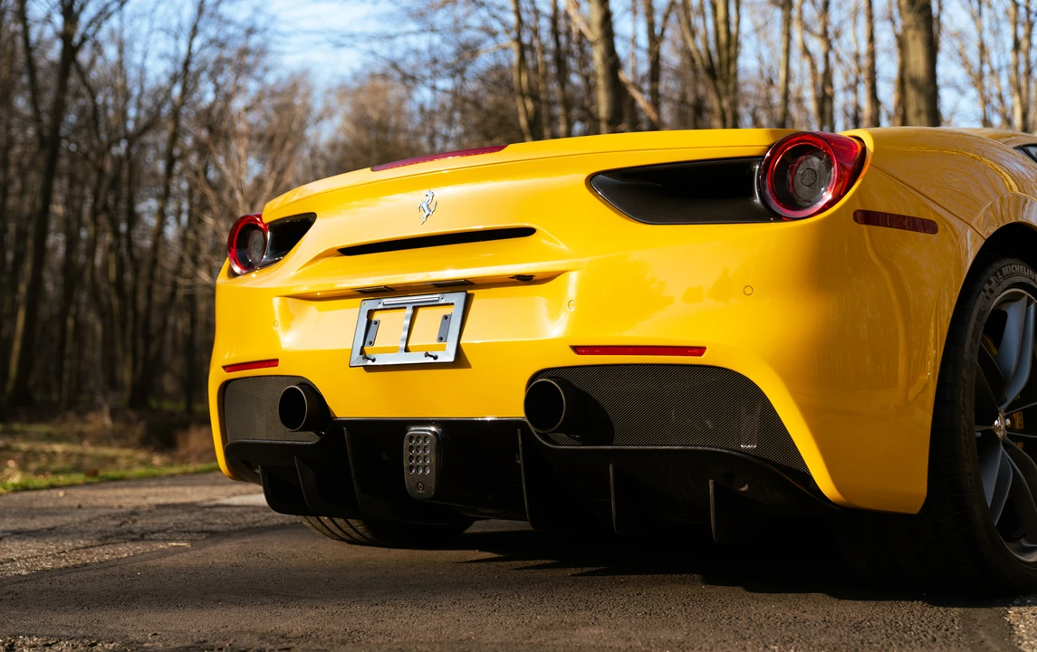 2017 Ferrari 488 GTB - Image 23 of 31