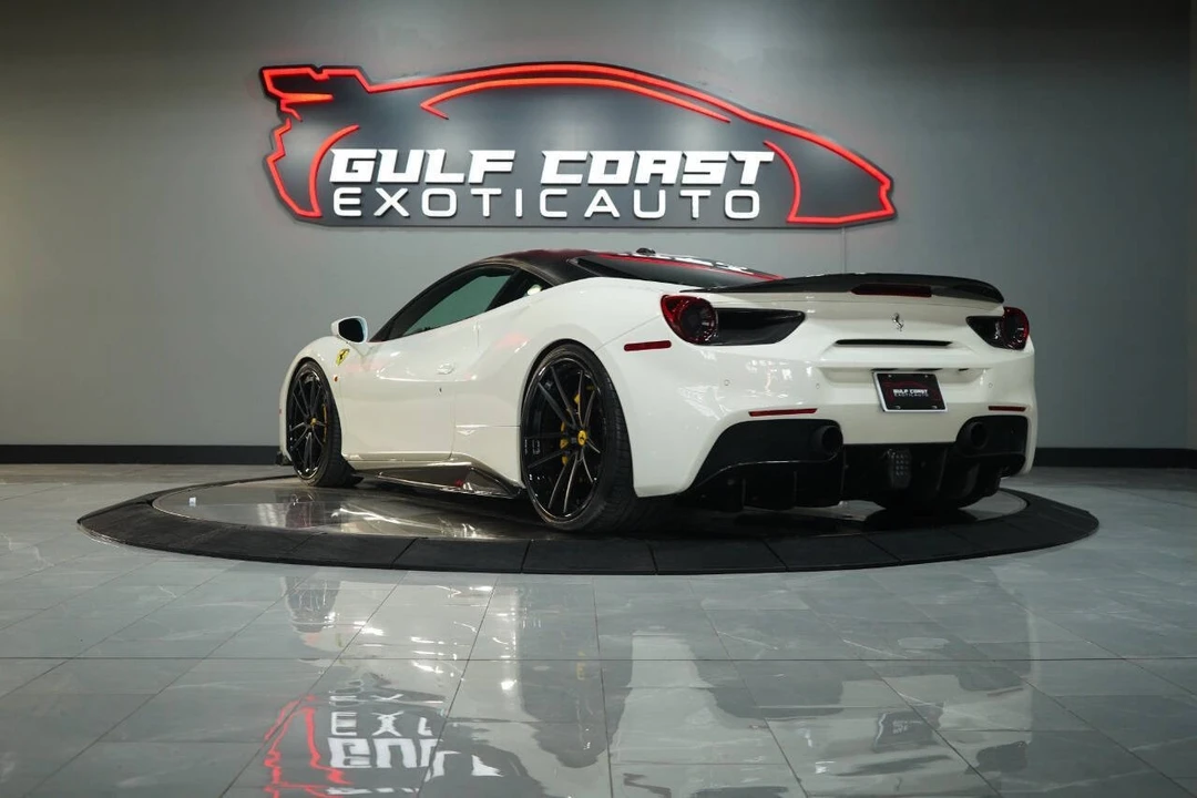 2017 Ferrari 488 GTB - Image 9 of 12