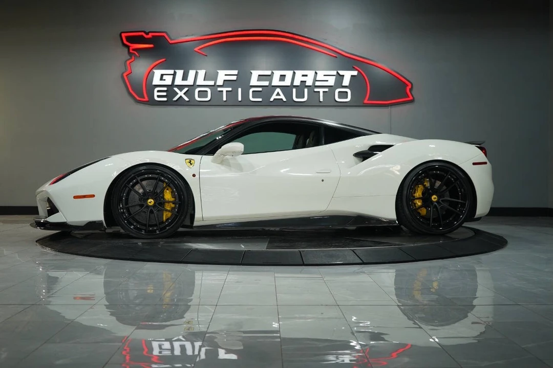 2017 Ferrari 488 GTB - Image 5 of 12