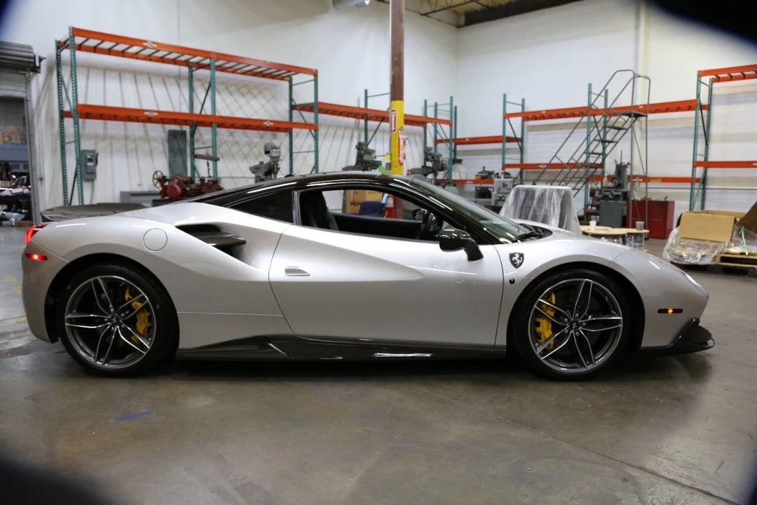 2017 Ferrari 488 GTB - Image 10 of 21