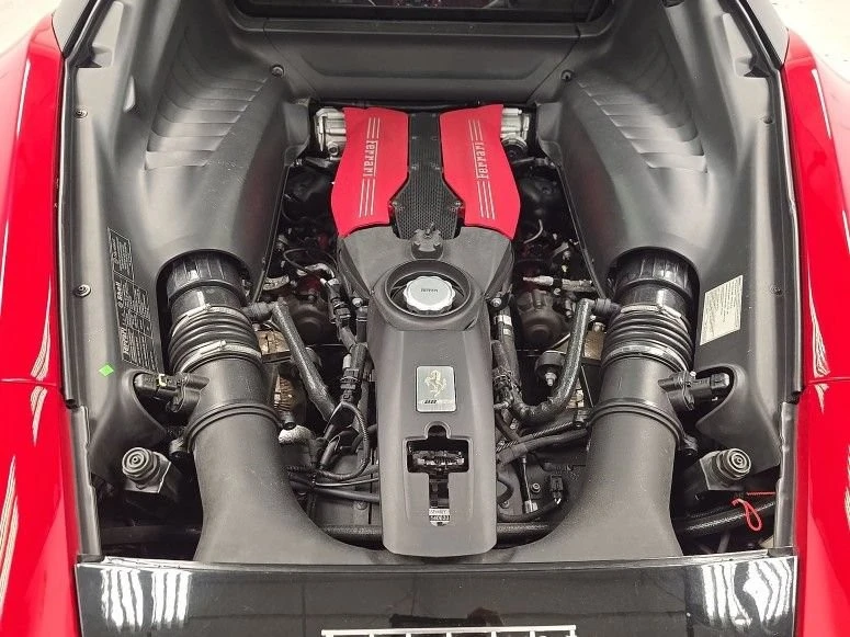 2017 Ferrari 488 GTB - Image 9 of 9
