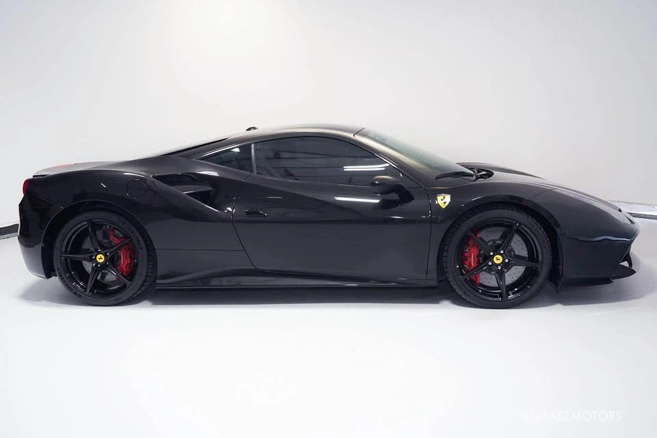 2017 Ferrari 488 GTB - Image 4 of 4